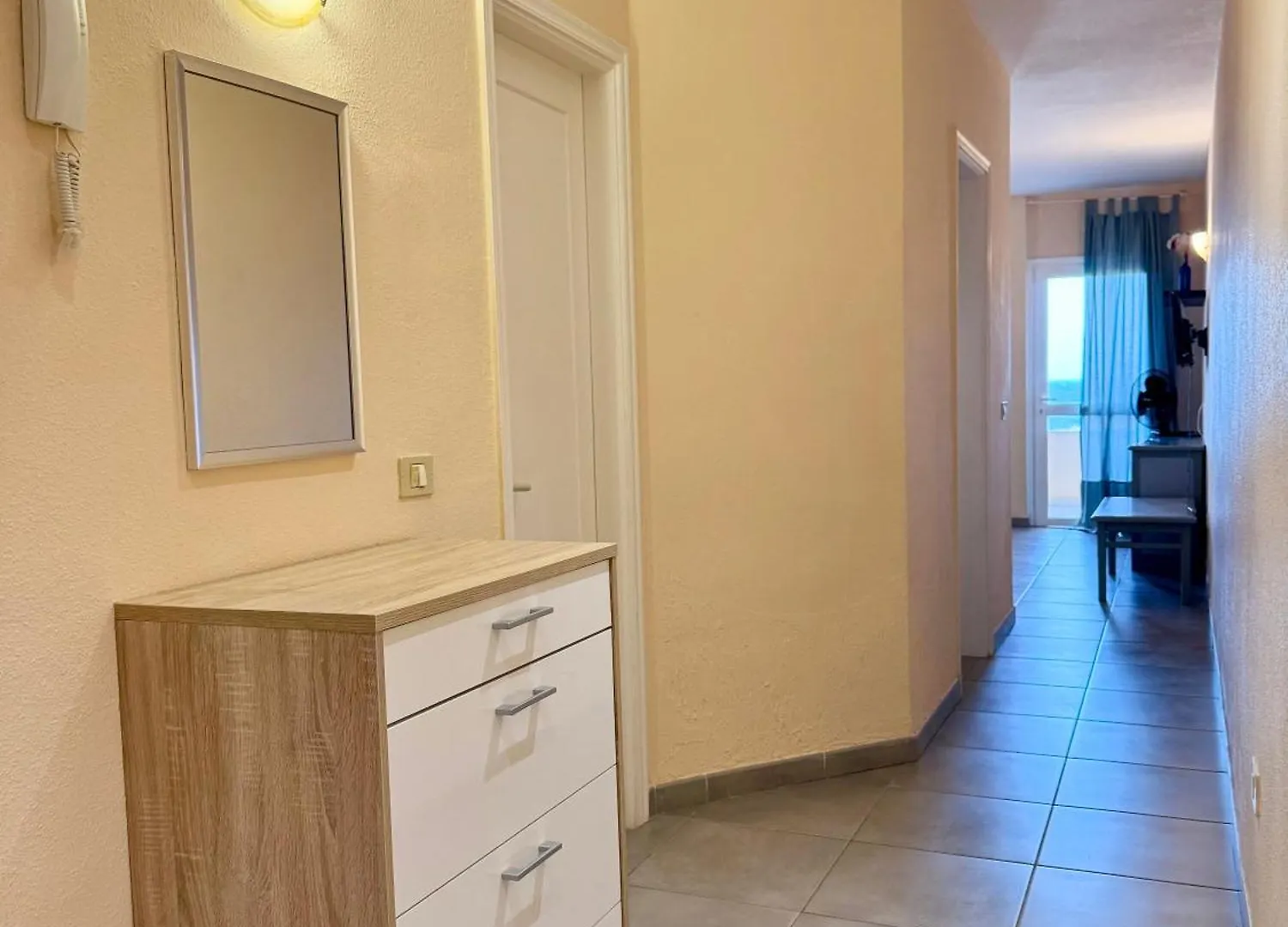 Oceanside Apartment In El Medano スペイン